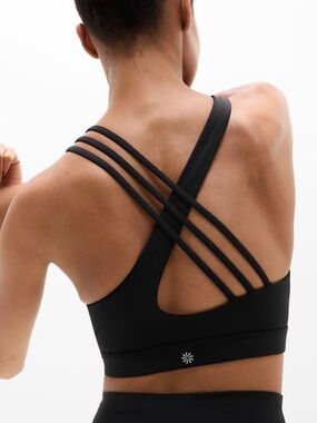 Athleta Train Free Strappy Cross-Back Sports Bra - Black